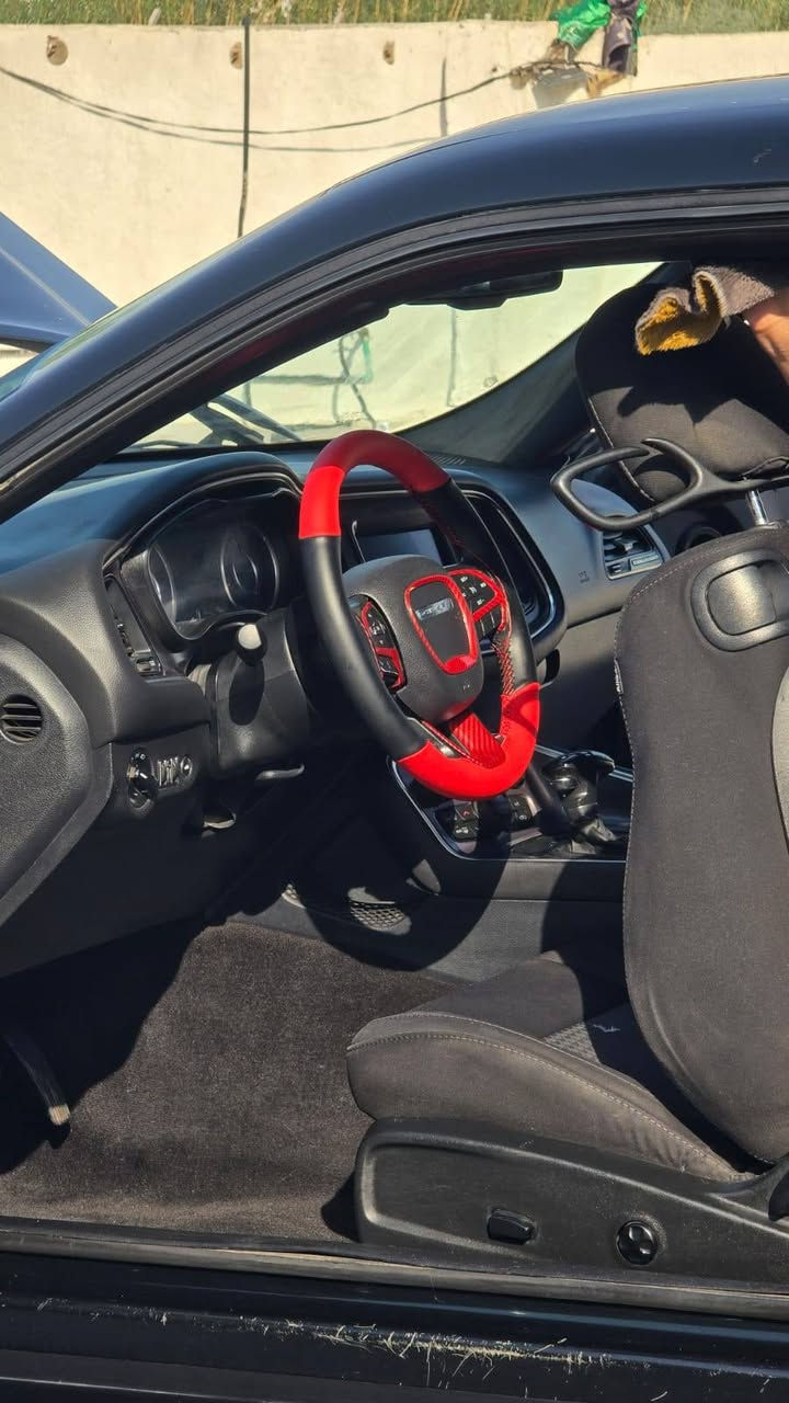 للبيع او المراوس حسب القناعة دودج تشالنجر موديل 2015 حادثها مثل مااموضح بالصور مكينة ٣٦٠٠ مواصفات sxt.


**إذا كنت صاحب هذا الإعلان وتريد حذفه لأي سبب، رجاءا أرسل رسالة إلى الدعم الفني**