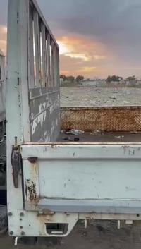 بدي كنتر حديث للبيع طوله اربعه متر عرض شاصي 75بغداد الغزاليه 077161280...