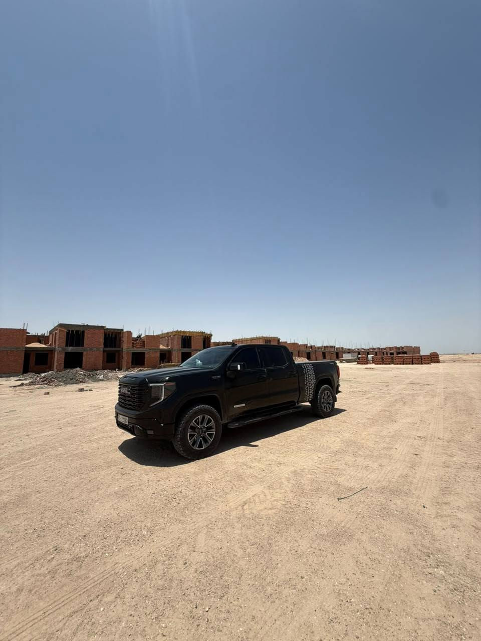 سلام عليكم جمسي سيرا باب  طويل بدي طويل موديل 23فول. فتحه
مكينه 8/5300
شاشه تجتال 
ويل حجم 22
نضام القياده 
بل اكسل 
كشنات حار. بارد 
سايد بريك دكمه
سياره. حادثه شبر بل بجم 
تخم. تاير 
السياره. خير. من. الله 
كير 10نمر. تعليك 
شاشه. اربع. اشكال 
تشغيل عن. بعد 
حديد المسار 
بسمي شخصيها 
تحويل ثاني. يوم 
السياره. معروضه 320وبيها. مجال او ستفسار ***********
