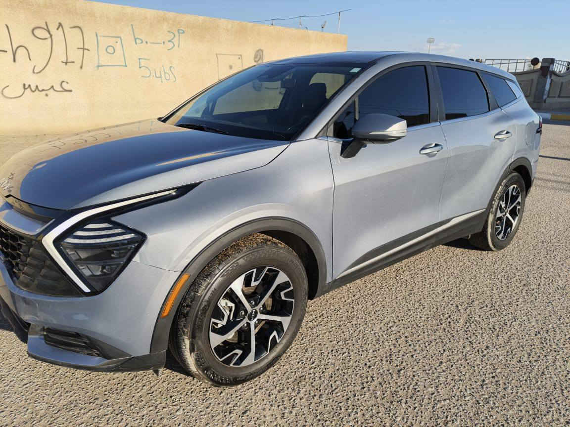 سلام علیکم ورحمة الله 
للبيع كيا سبورتج 2024 EX وارد امريكي الحجم الكبير L
المسافة المقطوعة  26 الف فحص مؤقت
ضرر بسيط
تبديل جاملغ أمامي وصبغ جاملغ خلفي وربع بنيد  شرط بجم  بدون شواصي ولا فخذ راديتر على البلاد غاز بلاد 
بدون ايرباك  فقط بردة !!!! SOS SOS
2500gdi محرك كشنات جلدد
تدفئه كشنات امامي  كرسي السائق كهربائي
شاشه كبيره وشاشه عرض
تبريد شاشه لمس
حساسات امامي خلفي
رادر امامي خلفي
نقطه عمياء
تحديد مسار
مثبت سرعة
هاند بريك كهرباء
شحن لاسلكي
شحن تايب سي
حساس ضغط اطارات
مانع انزلاق فور ويل
نظام ترحيب
ویل کب
مانع تصادم
اضاءة led و زينون
السعر : ١٦٧ وبيها مجال بسيط
العنوان  كربلاء 
للاستفسار الاتصال ***********
صور الحادث مرفقة
