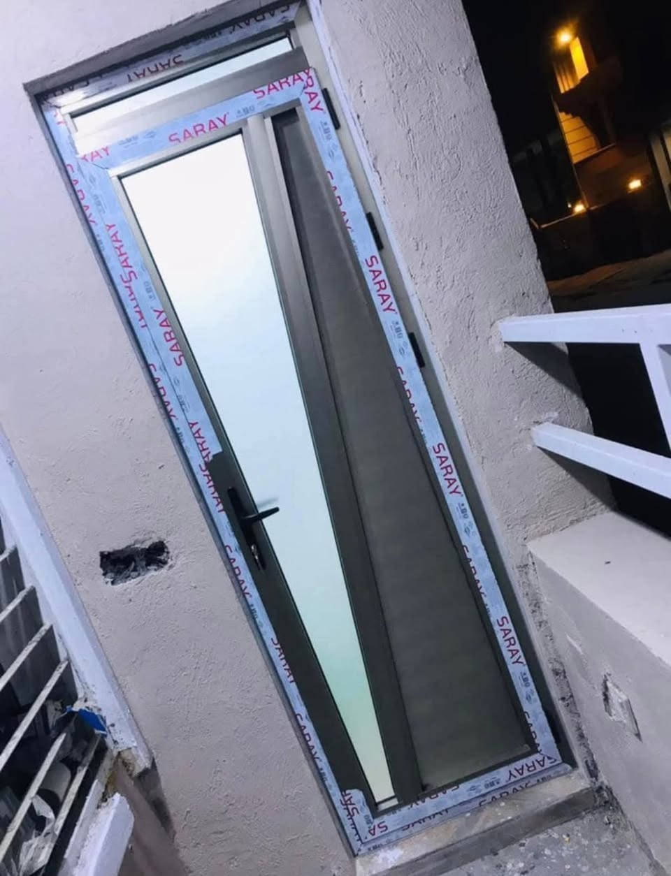 معمل شبابيك ابواب المنيوم PVC مواد تركي درجه اولى بسعرمناسب مكان بغداد جسر ديالى الكرغيوليه رقم موبايل ***********

