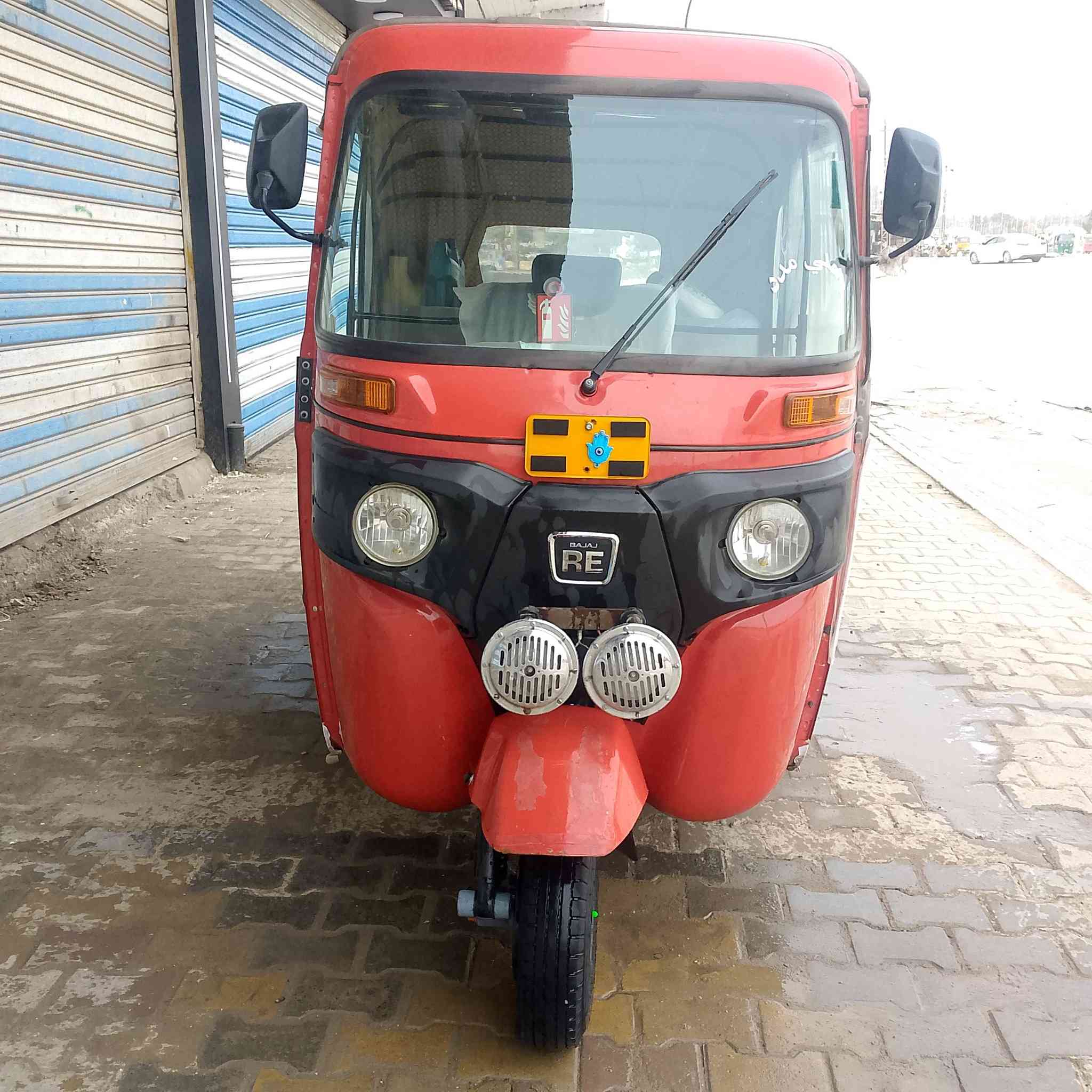 سلام عليكم تكتك للبيع 23مضلع كفاله عامه كشر ومكينه رقم مداور ثاني يوم سعر 10 وبيها  مجال لشراي ***********
