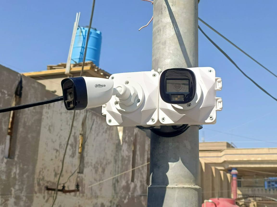 لله الحمد 
✔️جزء من الاعمال 
✔️ تم تنصيب مجموعة كاميرات مراقبة نوع ✔️دهوا في احد مواقع العمل في واسط العزيزية
✔️  9 كاميرا فول كلر ملون ليلي نهاري 
 ✔️وتم تأمين الموقع بالكامل مع تسليك متكامل ✔️مع توزيع البوكسات   
✔️مراقبة أمنيّة متكاملة لموقع العمل
تنصيب وتجهيز جميع الماركات العالمية 
✔️لتواصل واتساب ***********
