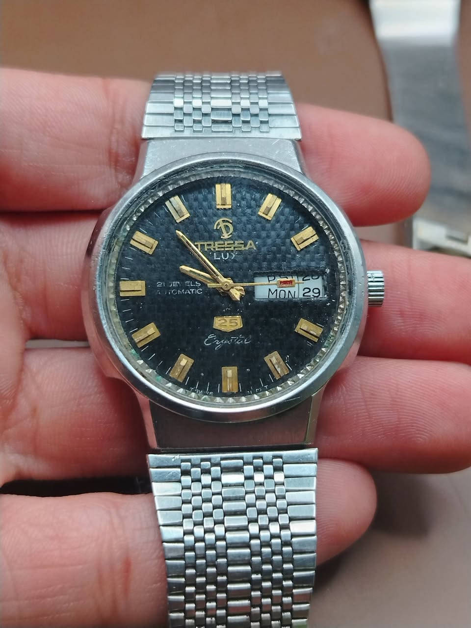 ساعات نصب تكويك وأوتوماتيك أصلي فقط
كل قطعة وسعرها السعر خاص لطفا..


**إذا كنت صاحب هذا الإعلان وتريد حذفه لأي سبب، رجاءا أرسل رسالة إلى الدعم الفني**