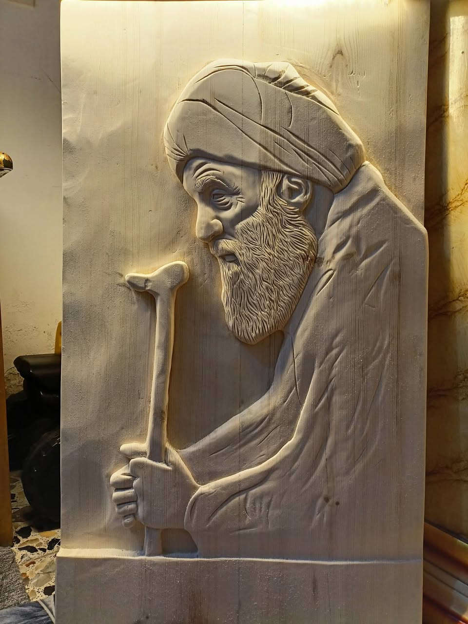 أشارككم اليوم بعض أعمالي الفنية الخاصة، نحت يدوي على الخشب الطبيعي 🎨✨. هذه القطع تدوم لعشرات السنين وتزداد قيمتها مع الزمن ⏳. للطلب والاستفسار، راسلوني على واتساب: ***********. وفقنا الله وإياكم.
