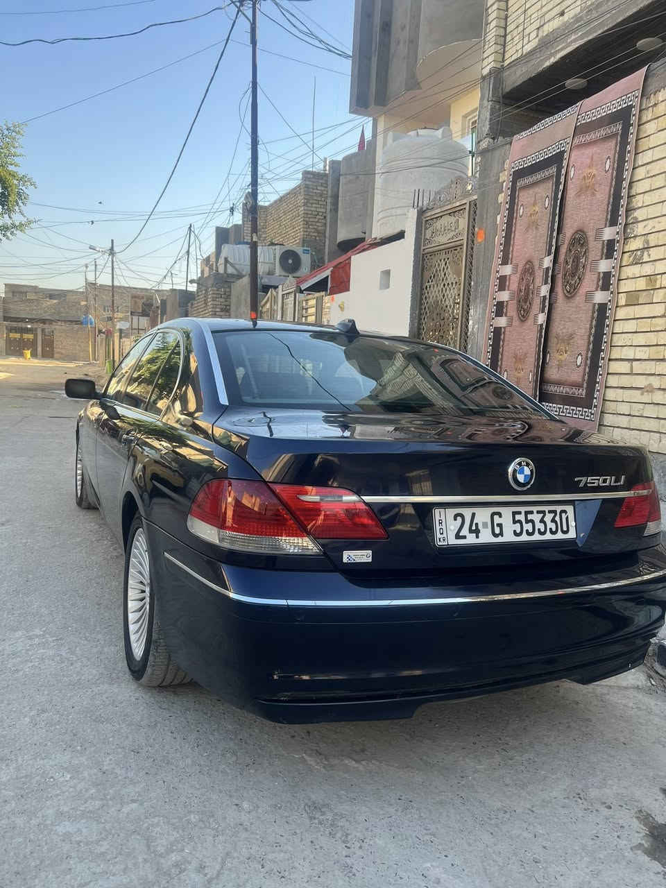 السلام عليكم باخره 2003محدث 2008
رقم دهوك تحويل مباشر
سياره فول ٥بردات كهرباء
هاند بريك بصمه
صدر جديد
تخم تاير جديد
غرفه جديده كشنات  جلد تدفئه تبريد خزن
منضومه زينون اصليه
السياره مصبوغه حزام جماليه
مكاني بغداد
***********
