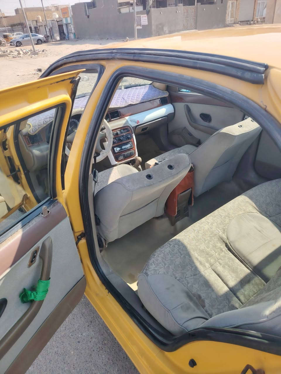 السلام  عليكم سمند للبيع مديل 12جاهزه مكينه وكير بدون ظربه السياره بسمنه سنويه لل30 هيئه وخط وبحث جاهزه وخطها جوال مكاني ناصريه ناحيه اور وهذا رقم راعيهة *********** السعر 35وبيهة مجال
