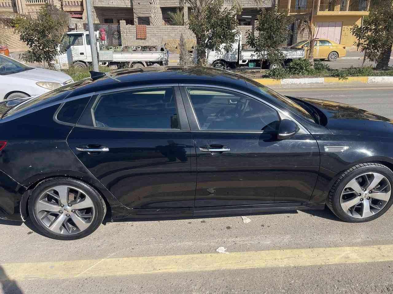 السلام عليكم شلون الشباب ..
الحلال للبيع  كيا ابوبتما 2019 موديل S
🛑🛑وارد امريكي
🛑:المواصفات : 
🛑:شاشه جبيره 
🛑:رادر 
🛑:نقطا عمياء 
🛑:كشن السائق كهرباء 
🛑:مانع تصادم (توقف ذاتي)
🛑:مثبت سرعه 
🛑اشاير بالمري
🛑:انارة ترحيب 
🛑: حساس صندوق  
🛑:حساس امامي خلفي 
🛑:كير توماتيك وعادي 
🛑: الضرر :
فقط الجاملغ الخلفي صبغ  وبيها حالوب بلقماره الباقي مكفول كفاله عامه بجم كبس
محرك 2400 GDI 
 
كير محرك تبريد مكفول
السعر 125وبيها مجال
***********
