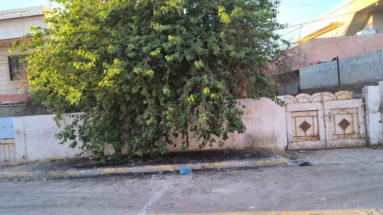 السلام عليكم بيت للبيع طابو ملك صرف موقع تجاري كركوك طريق بغداد مكان فول تجاري يحتوي على مساحه 243واجهتين على شارع 20 للاستفسار اكثر الاتصال علا الرقم ***********
