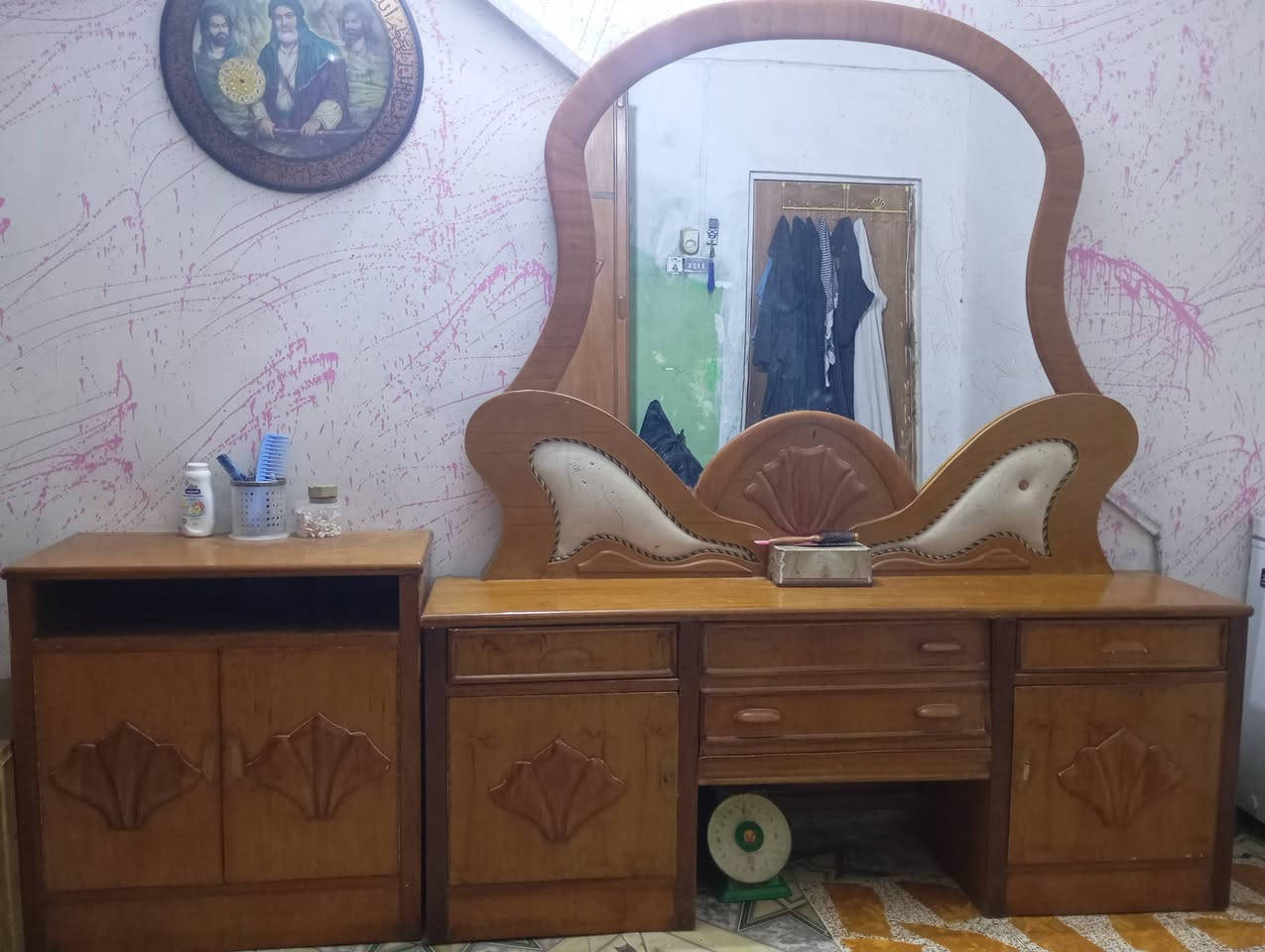 السلام عليكم غرفة نوم 
السعر مليون وربع 
مكاني بابل


**إذا كنت صاحب هذا الإعلان وتريد حذفه لأي سبب، رجاءا أرسل رسالة إلى الدعم الفني**