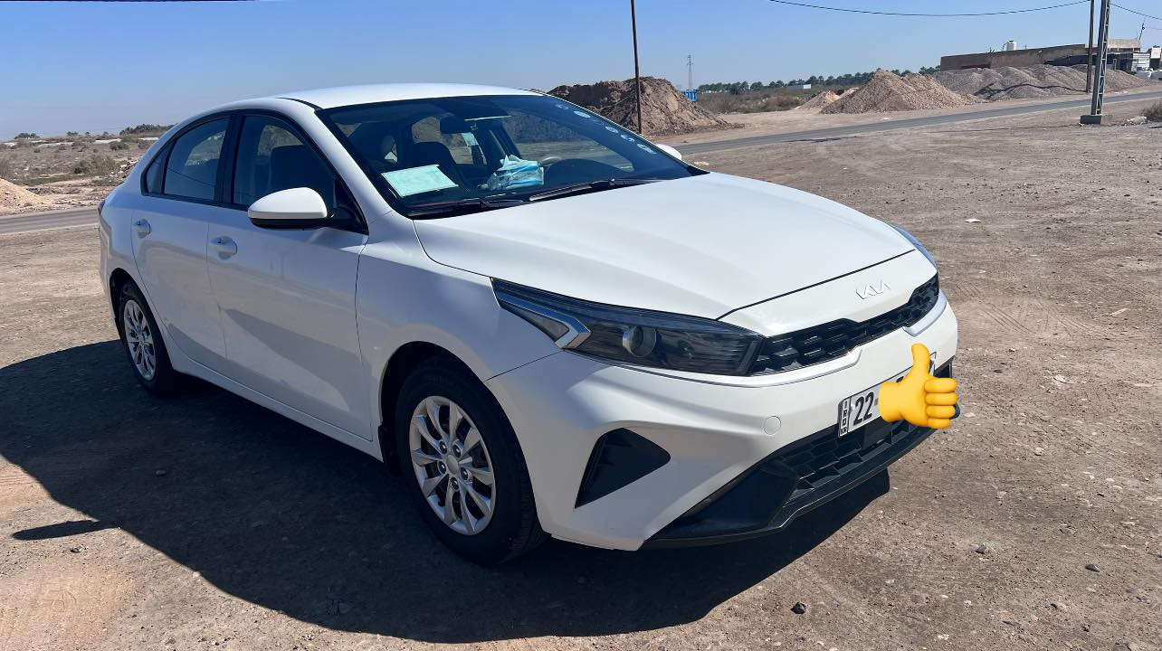 السلام عليكم 
سيراتو موديل 2022
محرك 1600
داخل لونين
تبريد قطعتين
حساس خلفي
فول تحكم
تختم تاير جديد
ماشيه 128 الف حقيقي

لاستفسار والاتصال على الرقم

***********

الموقع:الصويره
