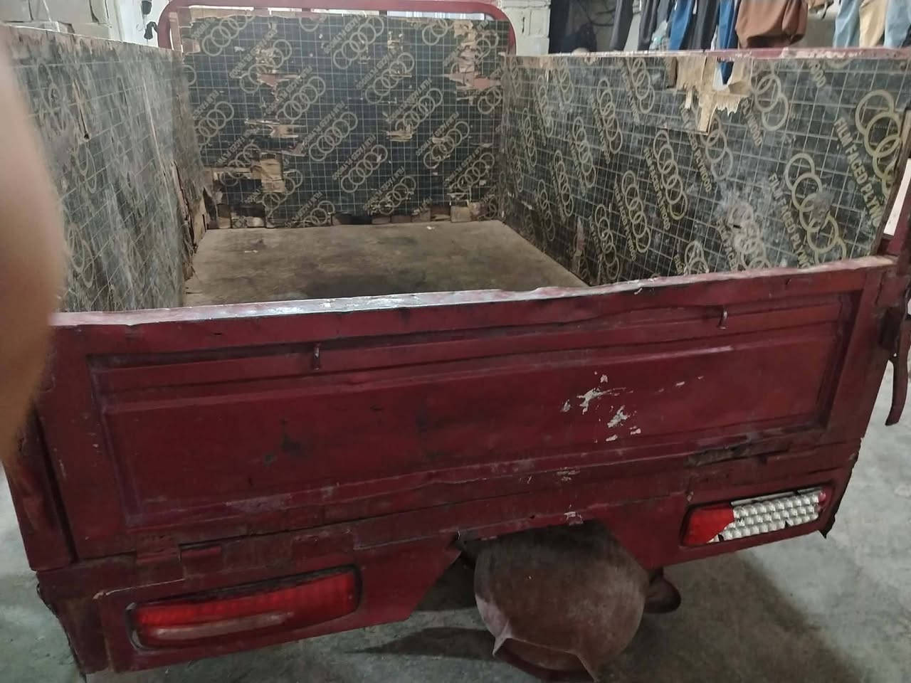 السلام عليكم  ستوته ديوان مديل 22 ستوته حلوه نضيفه أوراق اصولي جدد السعر 1650 وبيها مجال مكاني كوت زورجات الرقم   ***********
