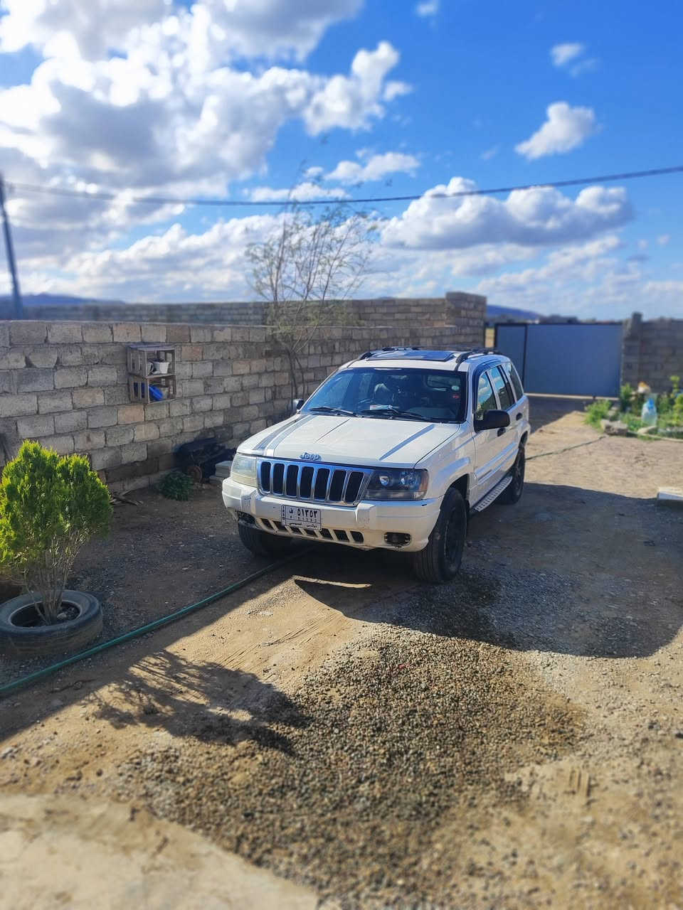 السلام عليكم جيب شيروكي لاريدو ٢٠٠٢ للبيع السعر (٤٥) رقم ديالى  مامطلوبه ربع  وأذا مراوس أڤانتي سيراتو هم يرهم السياره شوفت عينك نضيفه ٤تايرات جدد محرك بدلت جديد كلها شرط للستفسار (***********) ملاحضه المحرك القديم وياها خاف واحد يگول مو مبدل محرك مكاني ناحيه الزاب قريه أصبيح
