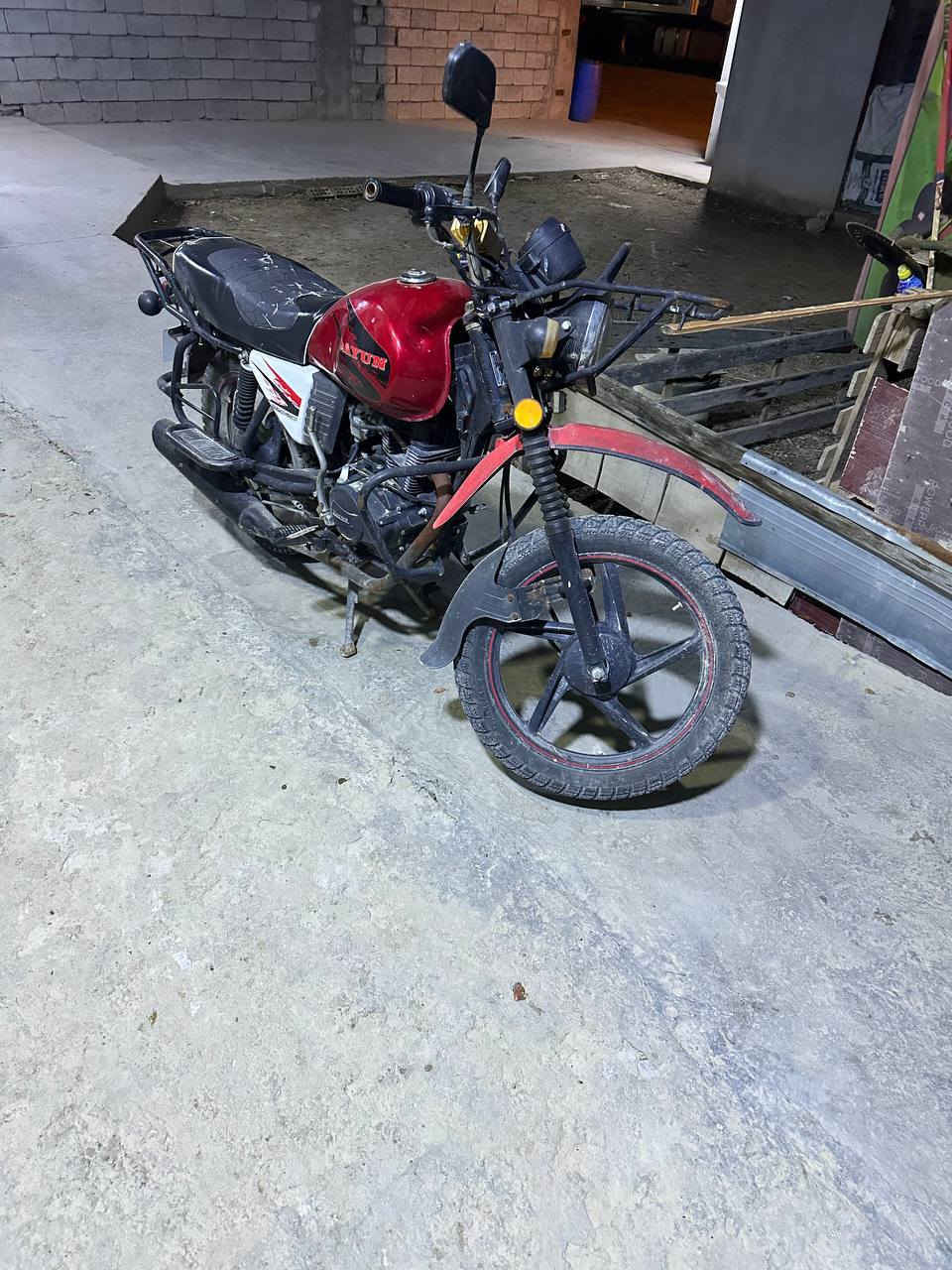 يا الله سلام عليكم  للبيع دايون جبلي موديل 2020 ماشة 40 مكينه مجفتة جديد تخم تاير سعر مليون وبيهة مجال مكاني بغداد المدائن قرب مجمع بسماية ***********
