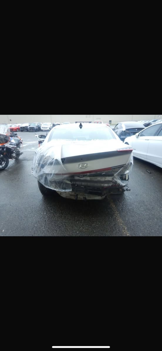 سوناتا ٢٠٢٣
بصمه 
تشغيل عن بعد 
كرسي كهرباء 
مكينه ٢٥٠٠ 
رادار امامي وجانبي 
سعر 158
مكاني بغداد الكراده 
***********
