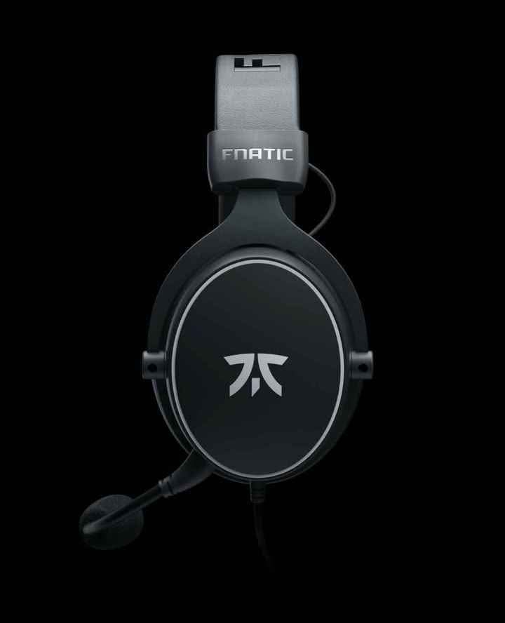 سماعة أصلي Fnatic سعر 35
  استعمال قليل چداً.
درايفرات 53mm 🔊
المايك ناقص 🎤❌
سعرها بأوروبا 80 يورو 💶


**إذا كنت صاحب هذا الإعلان وتريد حذفه لأي سبب، رجاءا أرسل رسالة إلى الدعم الفني**