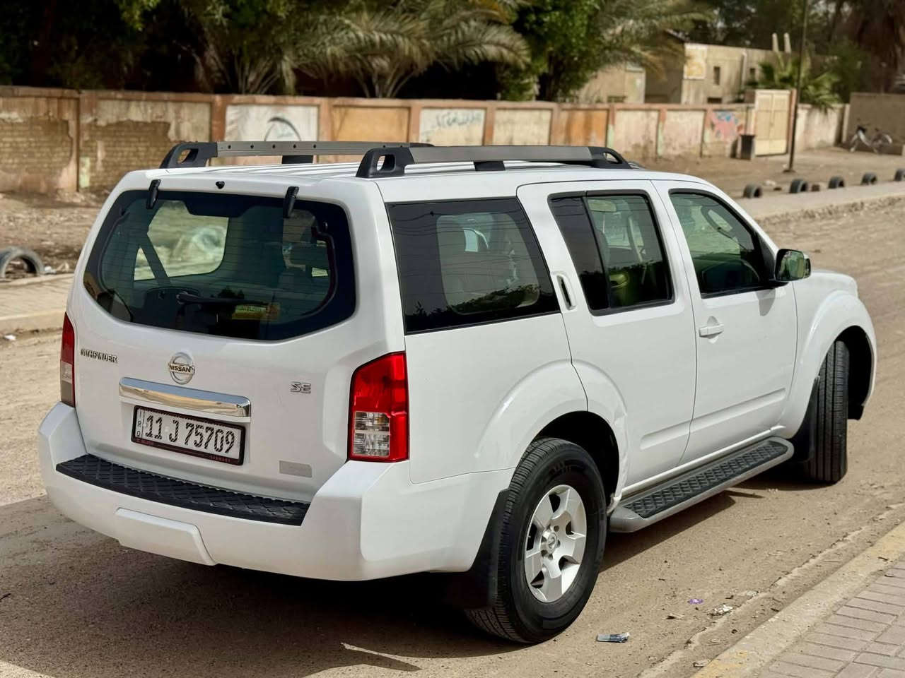 باتفندر  2009 خليجي رقم بغداد انكليزي بسمي شخصيآ سنويه ل31 كفاله عده صبغ بخشم الجاملغ الامامي 
فئه ZE فول مواصفات 
فتحه سقف تلث قطع تبريد دشبول ارماده 
 شاشه سقف 
حساسات امامي وخلفي  
السياره جديده  صدر امامي خلفي جديد تخم تاير جديد 
السعر 98 وبيه مجال بيع مستعجل
مكان السياره ديوانية مركز
الاستفسار اتصل  
***********
