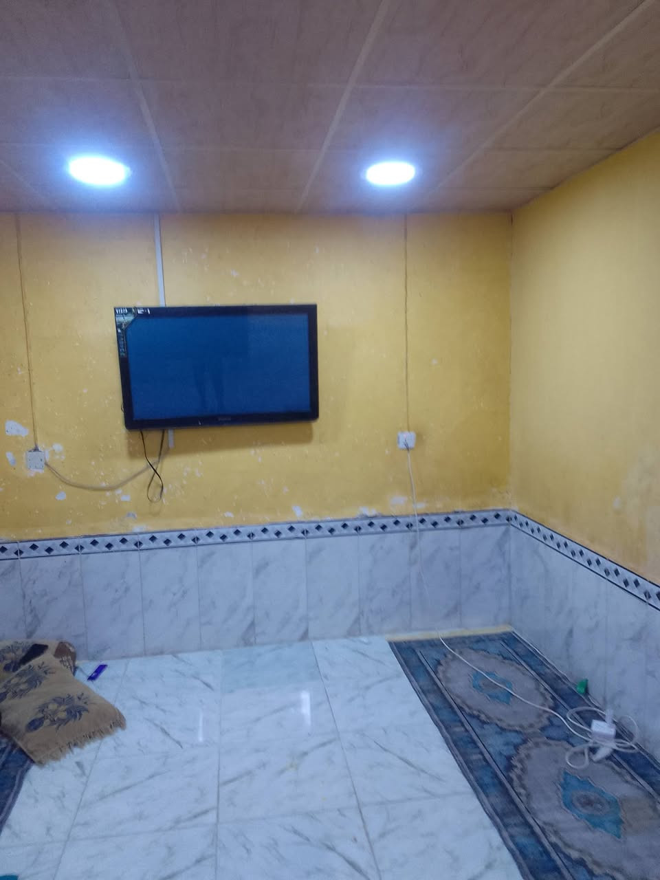 بيت للبيع طابو صرف جاهز التحويل مساحة ٩٨متر ديوانيه وصاله وقرفتين ومطبخ وصحيات وحوش صقير العنوان الحيانيه المدينه القديمه قرب طاك اي ستفسار تواصلو وي رقم (***********)وتساب
