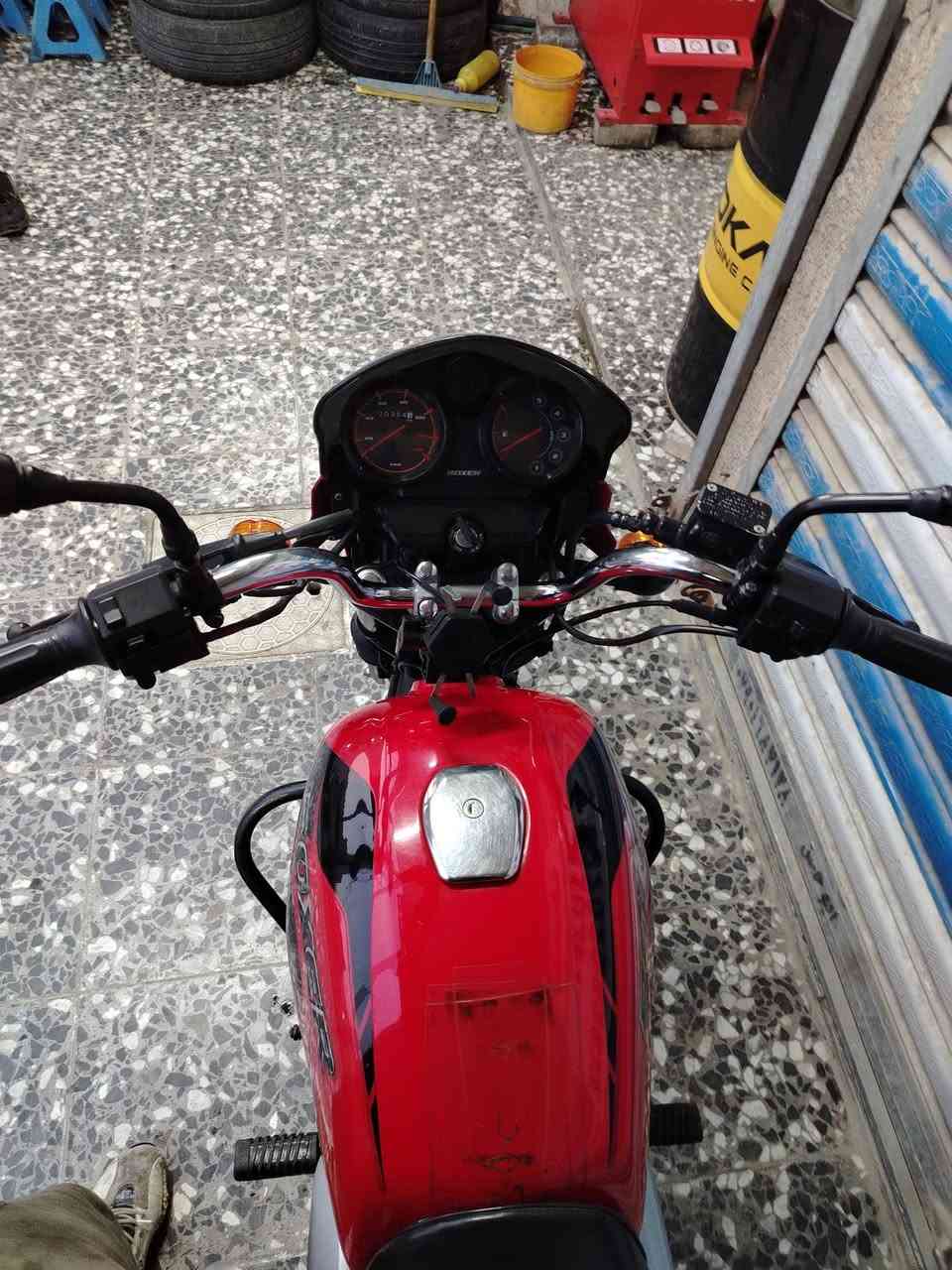 السلام عليكم بوكسر جبلي 23 مرقم بغداد ابسمي تحويل مباشر الدراجة امبدل بس بستم البوشة نفسهة ممبدلة السعر مليونين و 400 وبيهة مجال حك الجية ما متواجد ع فيس الستفسار ***********
