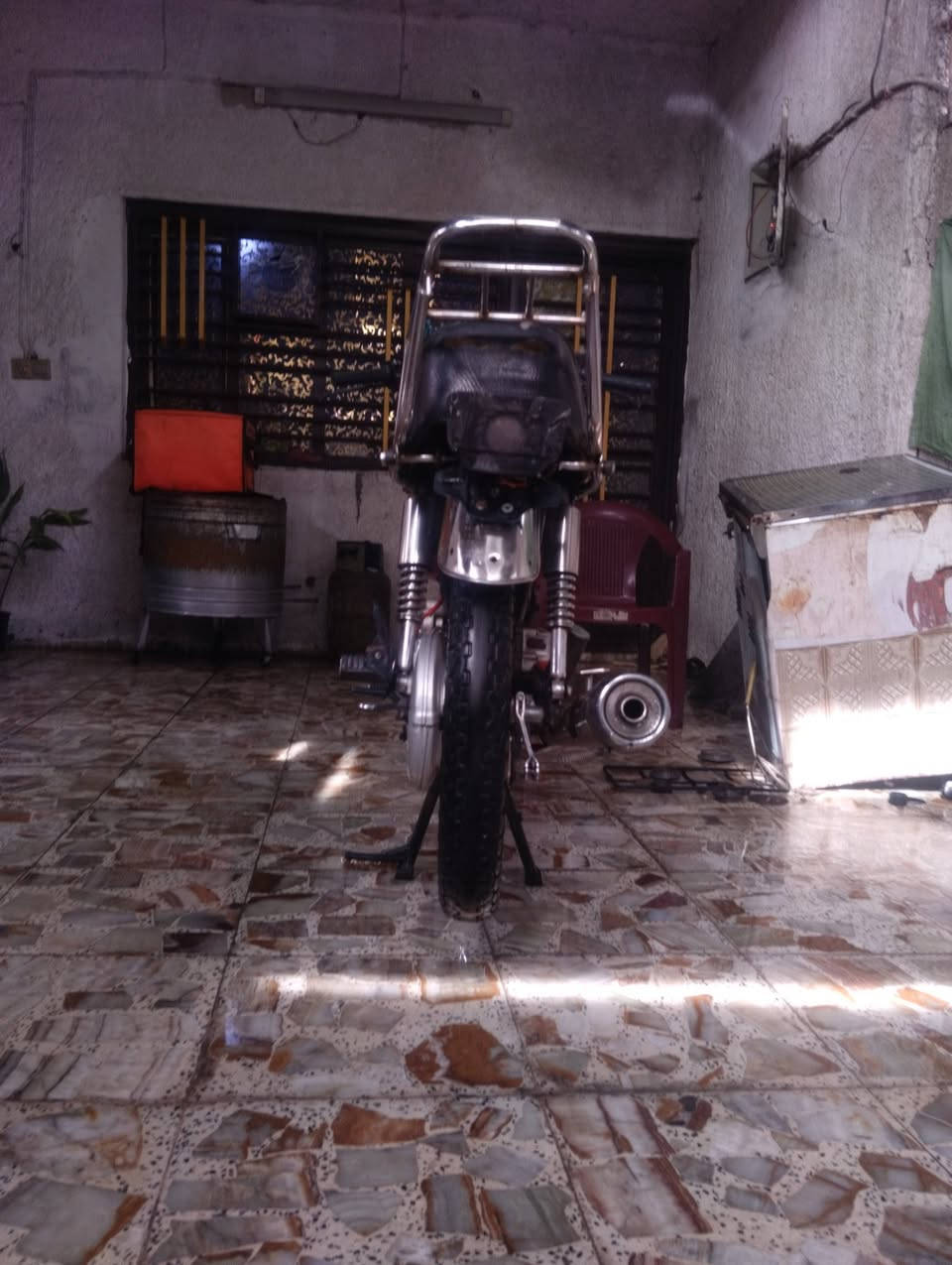 سلام عليكم ستيفان 5 كير دراجه خير من الله نقصها دشلي مال سلف فقط عارضه ب 350 بكاني العبيدي رقمي للتواصل واتساب 
***********
