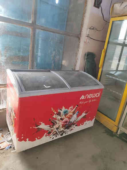 ألسلام عليكم عارضات للبيع وحده سحب و4طوال بسعر مناسب العنوان البصره الجبيله القياده البحريه ‪0781 799 2839‬
