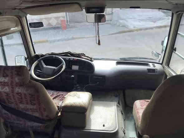 يالله السلام عليكم اخوان تيوتا كوستر للبيع  بيت الطين خاكيه موديل٢٠٠١السياره جاهزه علا اخر حبه تبريد شغال ميكانيك جديد السياره جاهزه بي معنه الكلمه المكان بغداد الكراده السعر المطلوب ١٦٠ ورقه وبيها مجال حك الجيه   و للعلم اني مكلف بل نشر رقم*********** الرقم لاول و الرقم الثاني ***********  غير متواجد علا النت  ارقام صاحب السياره  و للعلم رقم السياره بصره
