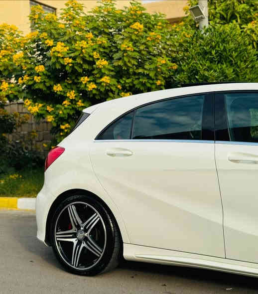 السلام عليكم 
للبيع  خليجيه 2014 A 250 BCM (توو ويل)
مكينه 4 سلندر توربو 
بانوراما
لايت عدسه 
بك لايت لد 
نقاط عمياء 
كامره خلفيه 
حساسات 
رادار 
تحذير تصادم 
انضمه قياده 
بدي AMG 
كشن تدفئه 
ماشيه 81 الف 
بيها هوايه مواصفات معروفه بهذا الموديل 
بدون نقص (صفر مسج) 
كير مكينه كهربائيات بوضع الشركه برغي مملعوب بيهن 
((بدون حادث بدون صبغ بدون بارد بدون تبديل ))
مكانها المنصور 
للاتصال ***********
