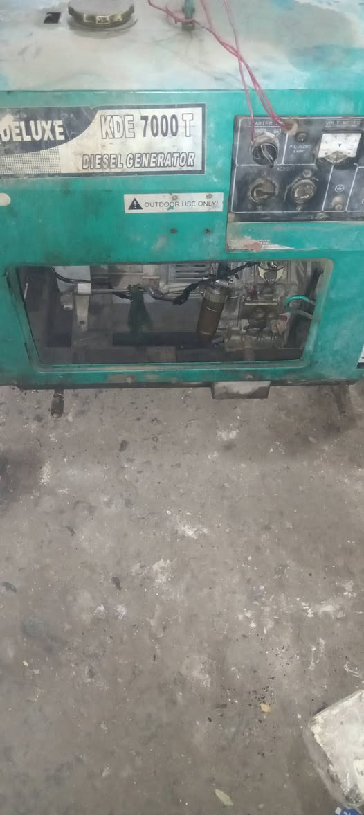 مولد كاتم للبيع يشتغل سلف وحبل لاصرف ولاتنقيص بي صالنصه تعبانه سعره 350وبي مجال مكانه جسر ديالى


**إذا كنت صاحب هذا الإعلان وتريد حذفه لأي سبب، رجاءا أرسل رسالة إلى الدعم الفني**