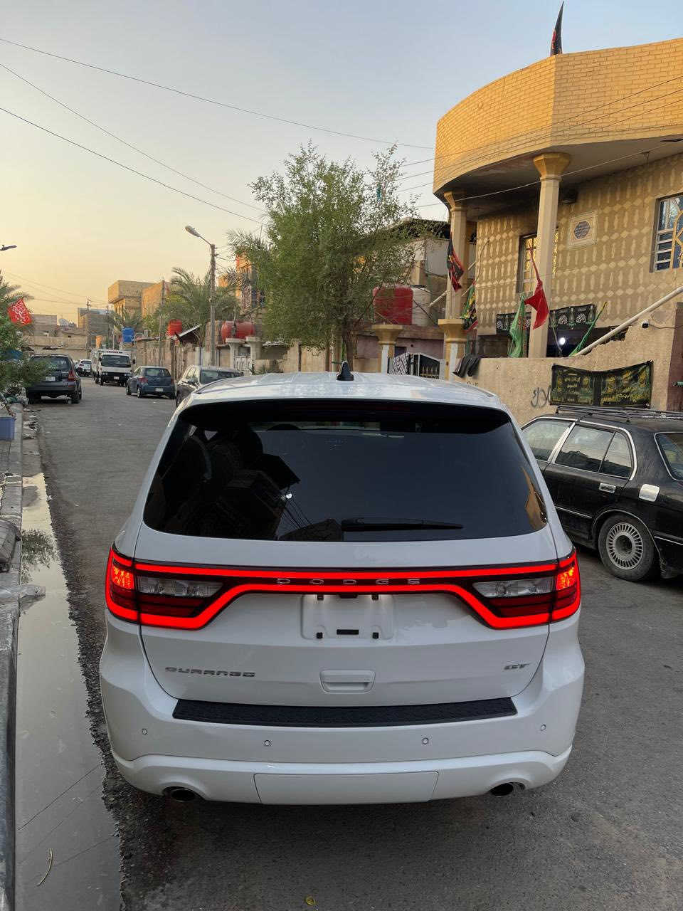 دوج دورنكو 2023 GT بيع فقط
لون ابيض
محرك 3600 v6
اضائة زينون
كامره خلفيه
حساسات خلفيه
صندوق كهرباء 
7 راكب
داخل اسود مخمل
تدفئة كراسي وستيرن
مثبت سرعة 
مودات قيادة سبورت وايكو
كرسي السايق كهرباء 
ايرباك دركه ودشبول
ماشية 33000 ميل
السياره بدون رقم 
مكان السيار بصرة
السعر : 290 وبيه مجال 
للتواصل:***********
