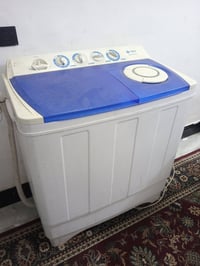 غساله حجم كبير تغسل بطانيات مثل ماموضح بالصور والفيديو بعدها جديده الس...