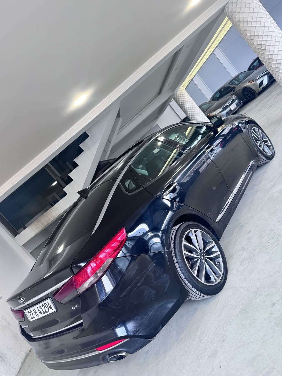 كيا اوبتيما موديل ٢٠١٦ فول فول 
سيارة قتعة و  نص صبغ بدون دواخل بدون ارباك كير محرك كهربائيات كل بشرط سيارة بانوراما كشنات جلد و كهربائي و خزن و هيتر ستيرن هيتر سيارة محرك ٢٤٠٠ gdi و ماشية ١٣٥ سعر سيارة ١١٨ ورقة مكان دهوك *********** دهوك, العراق
