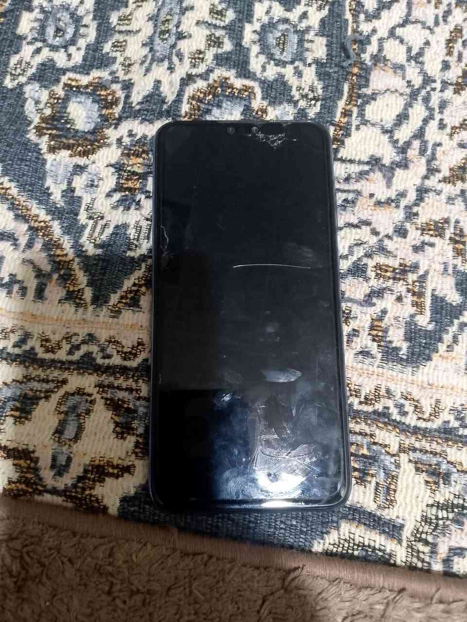 السلام عليكم المبرده سعرها 75 شرط شغاله كلشي مابيها ،، الموبايل سعرو 80 هم شغال شرط *********** الخاص مفتوح
