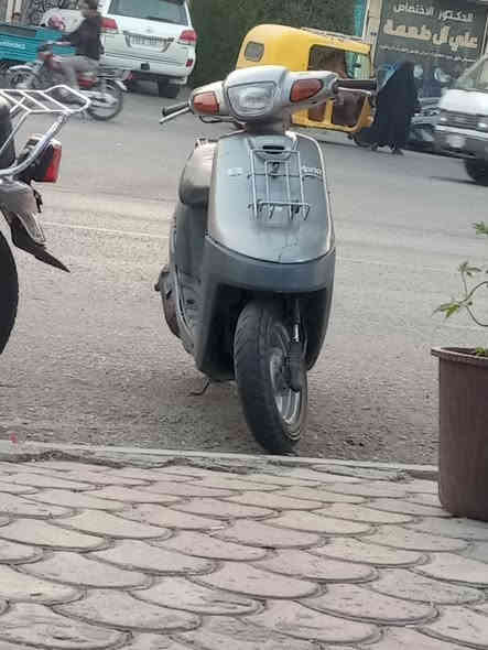 سلام عليكم بطه ٩٩ كله بلاديه فقط شاصي طاك وملحوم ما مفتوحه كهربائيات كامله ونت اكسن خفيفه دراجه سلف هندر لايت دشبول كيج بانزين قفل جنطه قفل ستيرن كله شغال سعر ٢٤٠ وبيه مجال قليل مكاني كربلاء الحر  الرقم ***********
