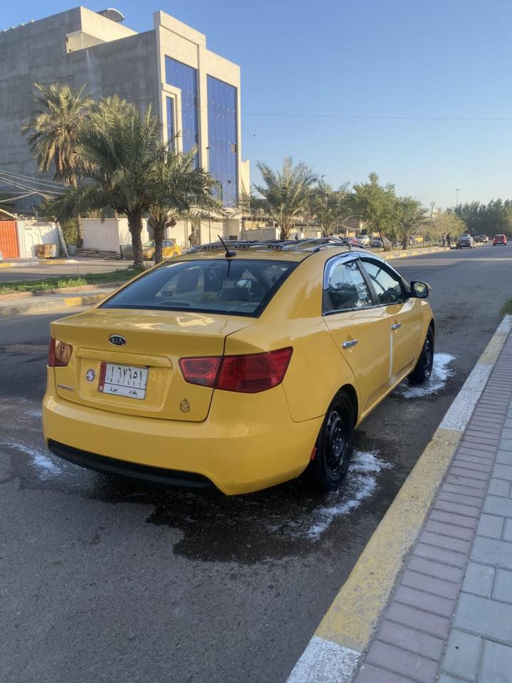 سلام عليكم سياره فورتي للبيع مديل 2010 سياره خير من الله ما بيه اي نقص سياره كندي بيه جاملغ خلفي بس يم ل بازين سعر *********** مكان ديالى خان بني سعد
