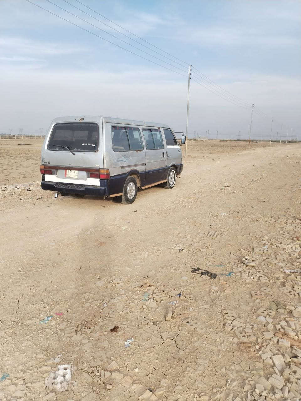 سلام عليكم للبيع كيه بسته موديل، 94 جاهزه كير مكينه اكسل بور ستيرن حداديه جديده شواصي نضاف مصفره هئيه وغرامه السياره تحويل ثاني يوم سياره كامله وبلاديه ومدوشمه متصرف عليهه كامله كبل لشارع سعر (( 30)) بيهه مجال بكان سياره.(( صلاح الدين قضاء الدجيل)) رقم تواصل ***********
