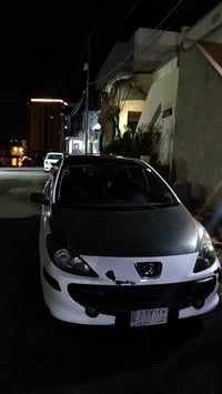 بیجۆ ٣٠٧ فەڕەنسی ٢٠٠٦ گێڕ ئۆتۆماتیک سەنەوی پلاستیک ئەسڵی و وەکالەت بێ ...