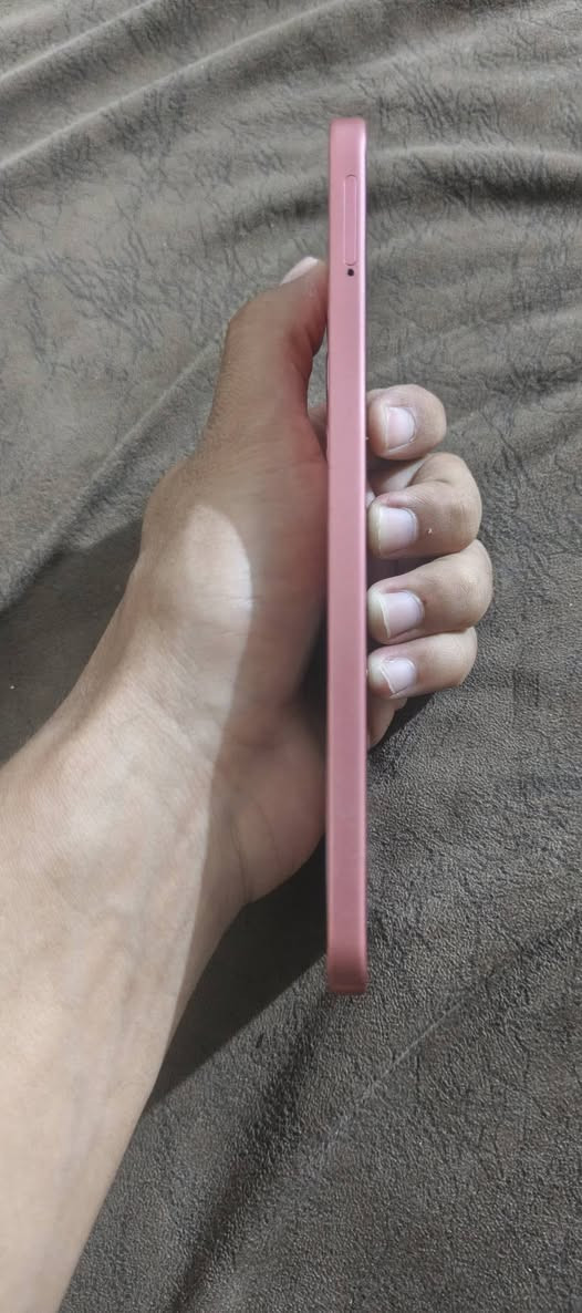 السلام عليكم شباب مرخصت الادمن 
جهاز Infinix HOT 60 Pro جهاز نضيف جدا ماكو فرق بينه وبين الجديد البطاريه 99 مشحون قليل الجهاز نضافته موضحه بلصور معالج قوي g200 شاشه 144 هيرتز امولد كلش راقيه حجم الجهاز حلو بلايد وحواف حلي قليله مواصفاته معروفه ما يحتاج بدون ملحقات بس كفر الجهاز للمراوس فقط بدون بيع بس مراوس مكاني بغداد شهداء العبيدي وشكرا جزيلا


**إذا كنت صاحب هذا الإعلان وتريد حذفه لأي سبب، رجاءا أرسل رسالة إلى الدعم الفني**