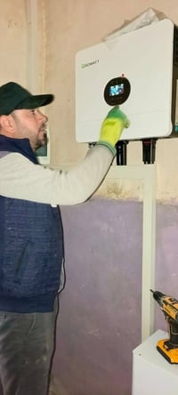 شركة الشروق • طاقة شمسية • بطارية ١٦ كيلوواط