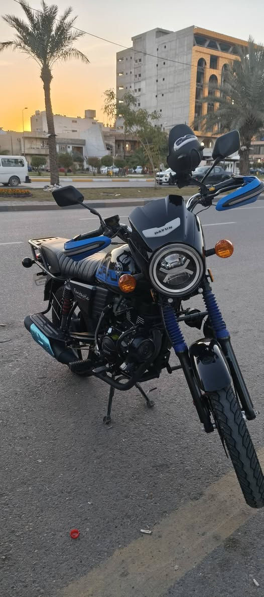 السلام عليكم دراجه دايوان موديل 2025 دراجه جديده ماشيه 10 الف تقريباً رقم سليمانيه بسمي الدراجه السعر 2600(مليونين او ستمية ) مكاني بغداد الكمالية ***********
