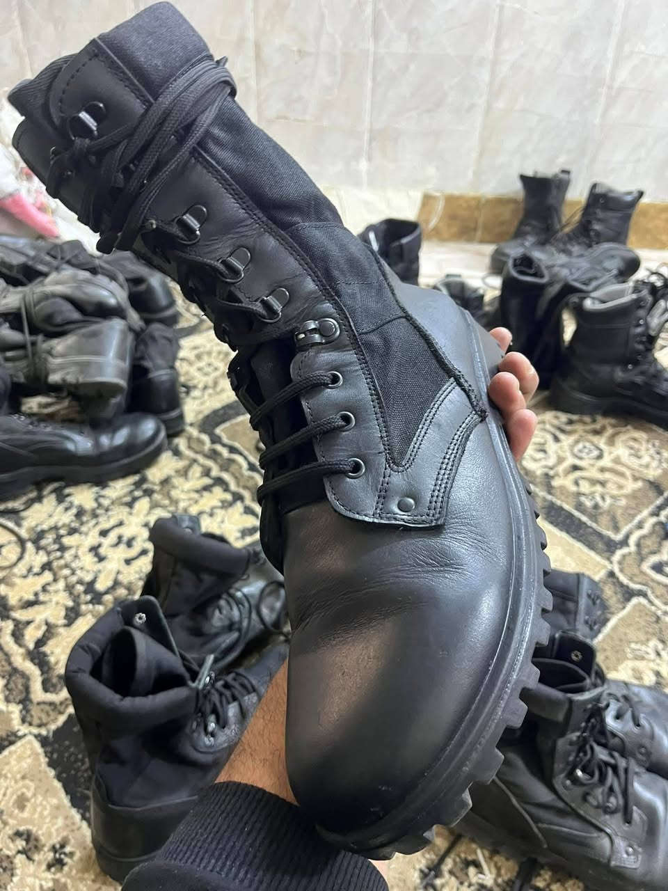 قياس 43 طبي وخفيف
السعر 40 الف مع التوصيل 
***********
