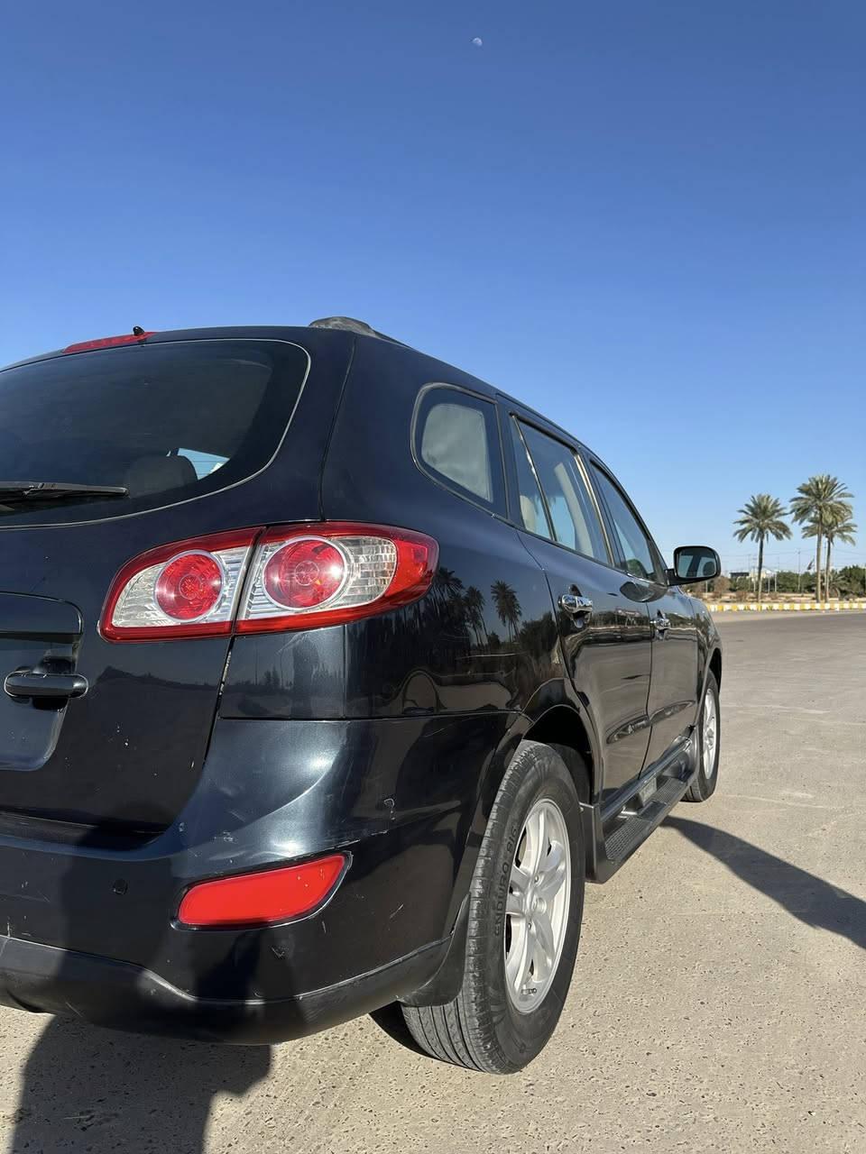 السلام عليكم سنتافي ٢٠١٢ امريكي
رقم بغداد انكليزي بسمي 
تخم تاير 
باتري جديد 
تبريد ويا السويج 
داخل بيجي 
تبريد قطعتين 
السياره جديده بمعنى الكلمه 
مكينه ٢٤٠٠ 
لون حبري 
حداديه جديده شرط الفحص 
السياره بيها صبغ ربعين الباب 
وحادث امريكا بنيد وجاملغ 
سنويه جديده 
هزه جديد 
عنوني بابل الحله 
رقمي ***********
السعر ١٢٥ وبيها مجال
