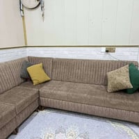 وەک لۆک وایە نرخ چات بکە  یان پەیوەندی بکە 07701841408