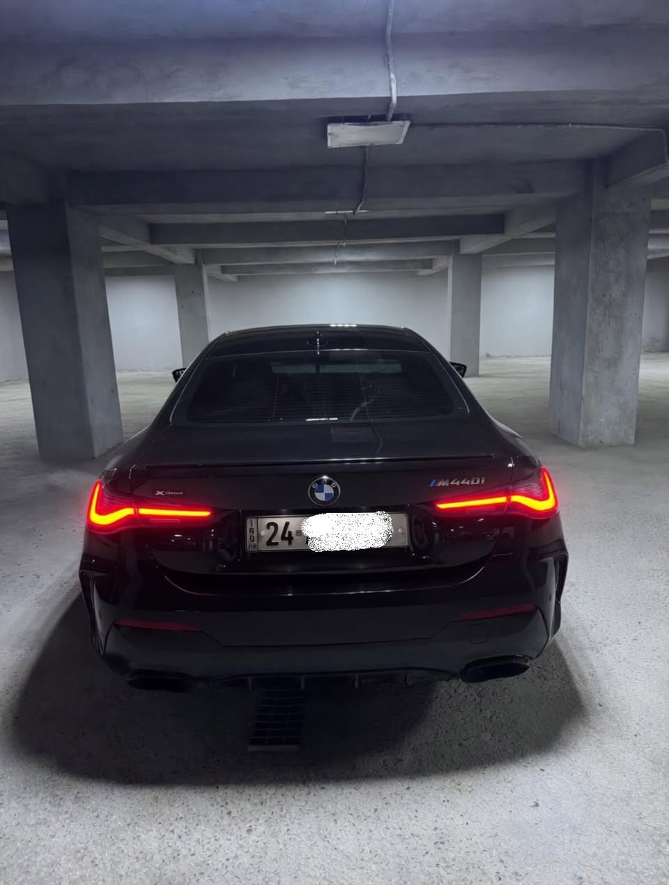 M440i للبيع 🔥🔥
السلام عليكم 
M440i 
موديل 21 فول مواصفات من داتاشو ، كراسي تدفئة وخزن و خاصية الإيماءات والرادار و كاميرات 360 و صندوق كهربائي وكل المواصفات المعروفة 

السيارة بدون اي نقص جداً نظيفة واستخدام شخصي

ماشية ٦٠ الف مايل 

حادثها قطعة وحدة جاملغ ايسر مبدل ومصبوغ بدون ايرباك فقط 

صور الحادث مرفوقة

رقم السيارة شمالي تحب تحويل او وكالة
ومكانها بغداد

السعر 33,500$ وبيها مجال

للتواصل ***********
