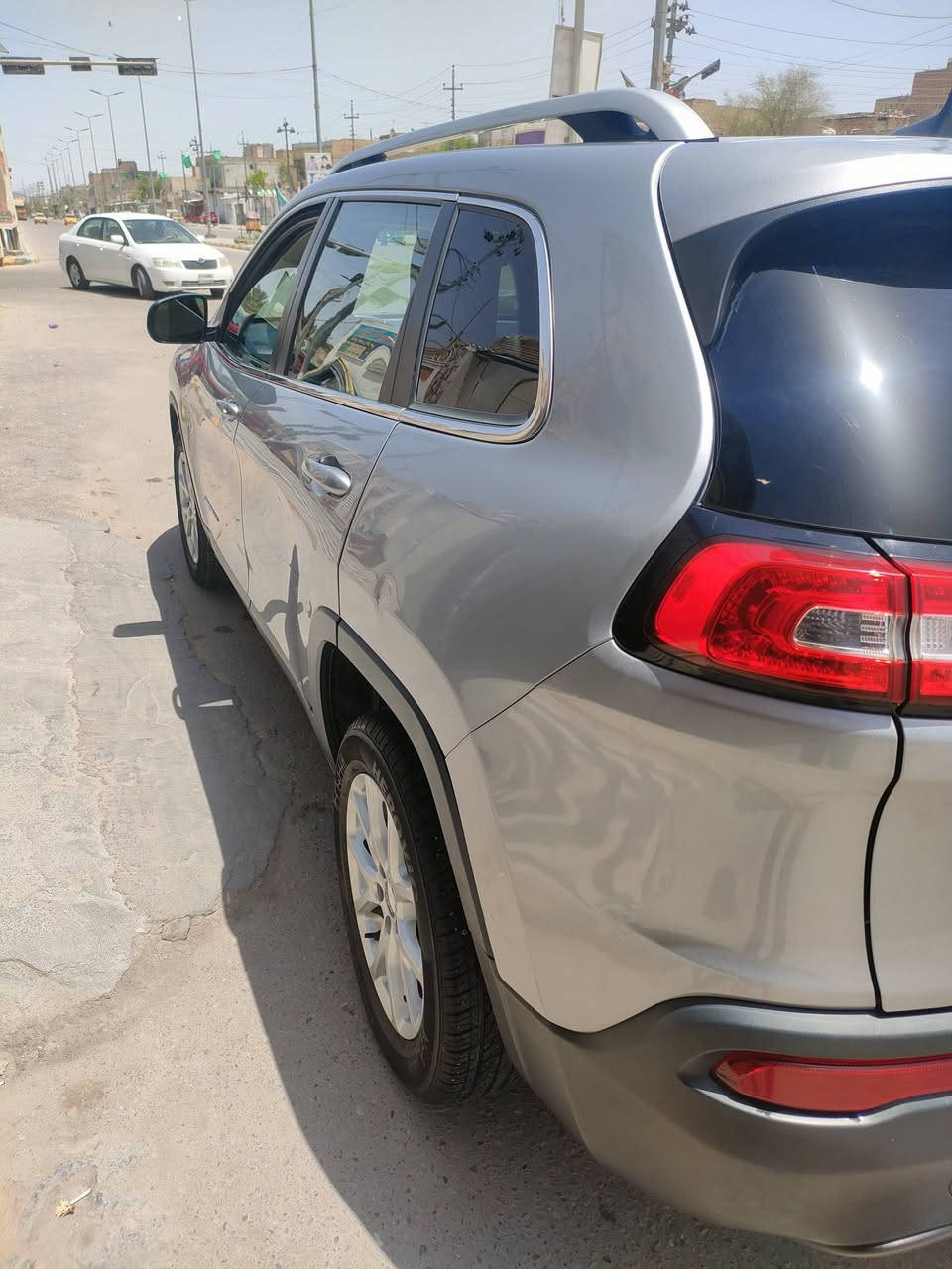 جيب بزون كلين بدون حادث رقم ميسان محرك 2400 كفالة من الصبغ والتبديل سيارة جاهزة تبريد تخم تاير حدادية
***********
  السعر 130
