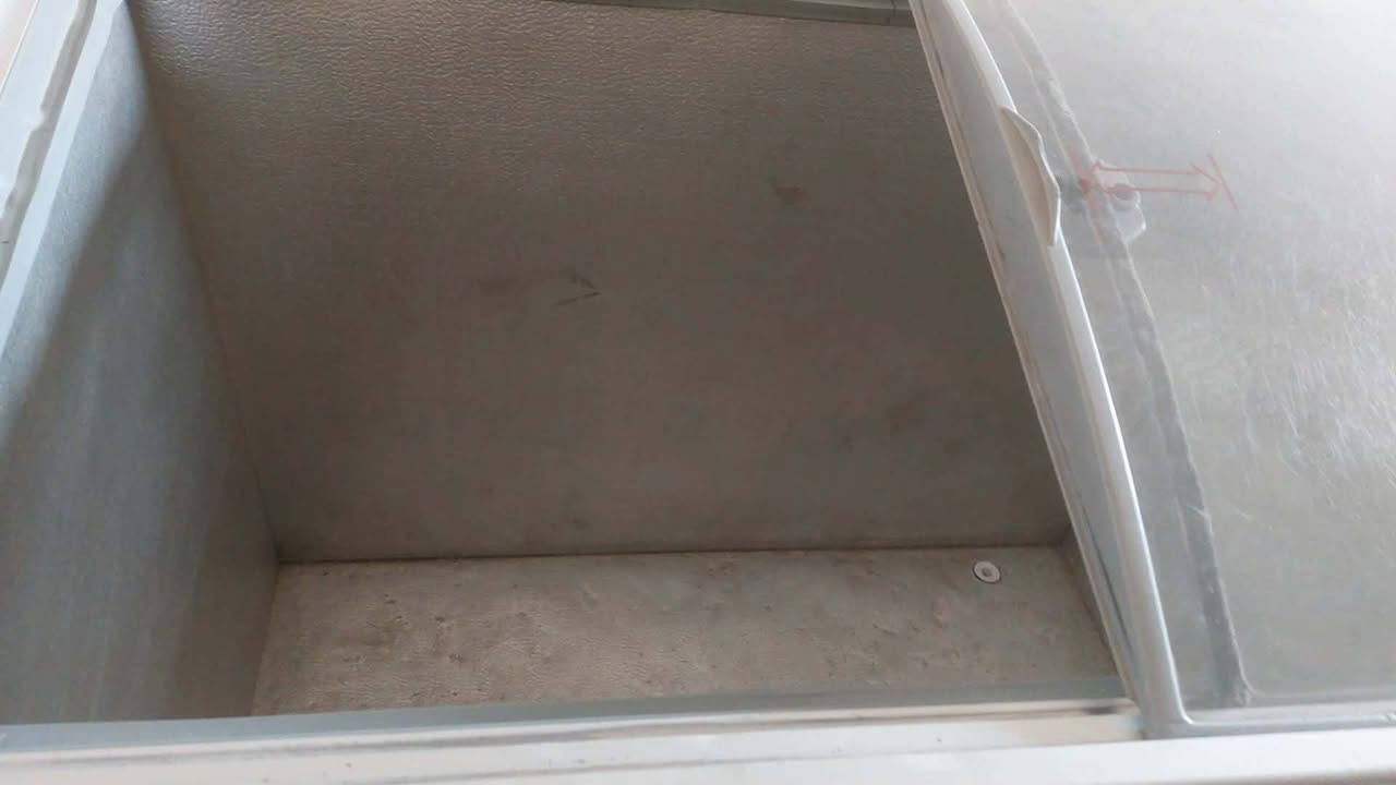 مجمده عارضه نضيفه كلش ب٢٠٠ ورفوف نضيفه 
١٧٥


**إذا كنت صاحب هذا الإعلان وتريد حذفه لأي سبب، رجاءا أرسل رسالة إلى الدعم الفني**