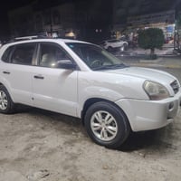 توكسان ٢٠١٠ خليجي كفاله عامه من الصبغ والبارد والرصعه فقط شخوط بلدعامي...