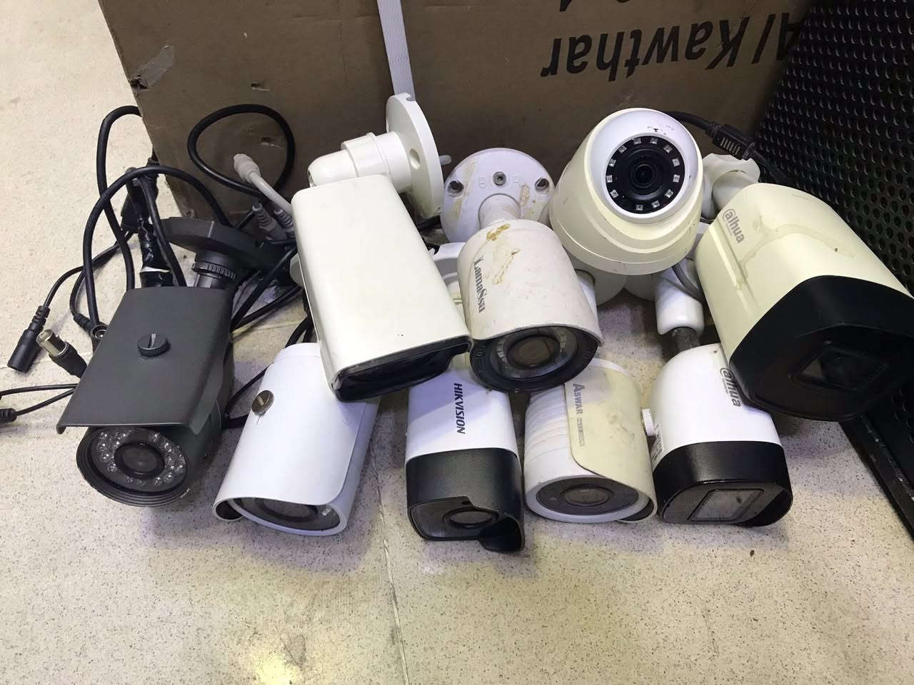 مجموعه كاميرات مراقبه شغاله واصليه توصيل موجود ***********
