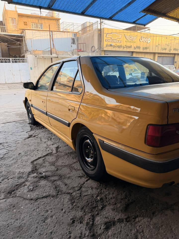 سلام عليكم بيجو بارس 2015 رقم الماني هزه جديده مصفره هيئه وغرامات سياره خير من الله متواجد عل نت الاتصال على الرقم ***********
مكان السيارة الكرادة او الزعفرانيه
