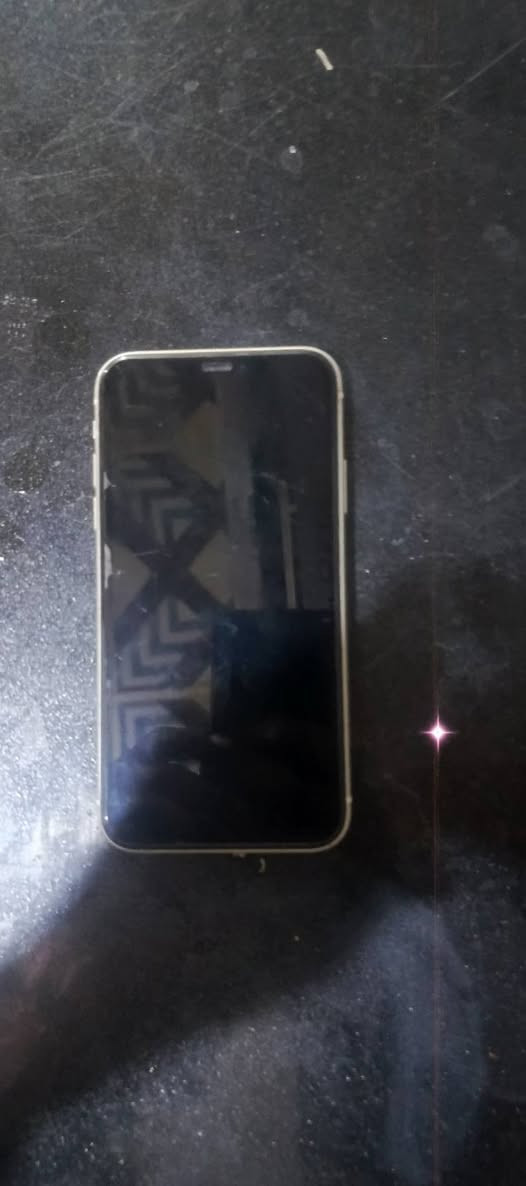 السلام عليكم ايفون 11 للبيع ما مبدل بي شي
شاشه كفاله
بطاريه نسبة ٧٠
شخط بالكامره الخلفيه ما مأثر بالتصوير البورتريه وغيرها
سعره 175 قفل قفل جهاز حلو الله شاهد
***********
