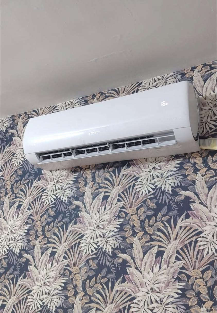 شركة انتعاش للتبريد   Refreshment for A/C
نصب سبالت _ صيانة موقعية _ شحن غاز _ غسل _ تصليح 
للاتصال
صادق *********** واتساب
قطع غيار اصلية _ ضمان بالعمل _ اسعار مميزة وتنافسية 
خلي بيتك بارد ومنعش ❄️ 🌬️
